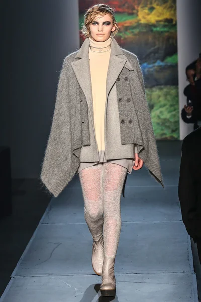 Look 17
